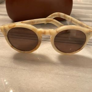 Illesteva Cream / Tan tortoise sunglasses